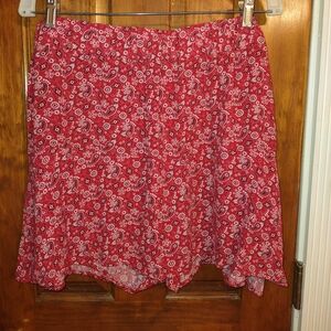 Women's Paisley print skort in EUC